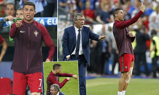 Ronaldo `Menjelma` Pelatih setelah Keluar Lantaran Cedera